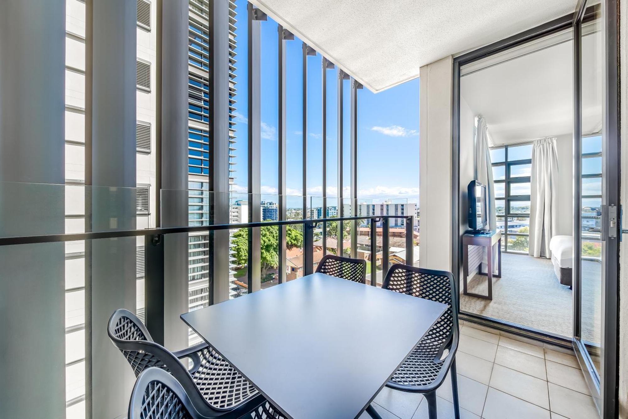 Oaks Redcliffe Mon Komo Suites Eksteriør billede